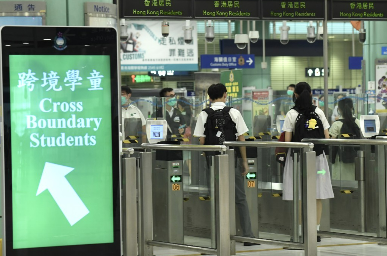 非港籍生可以在香港就读公立学校了？提倡深圳出资“购买学位”！